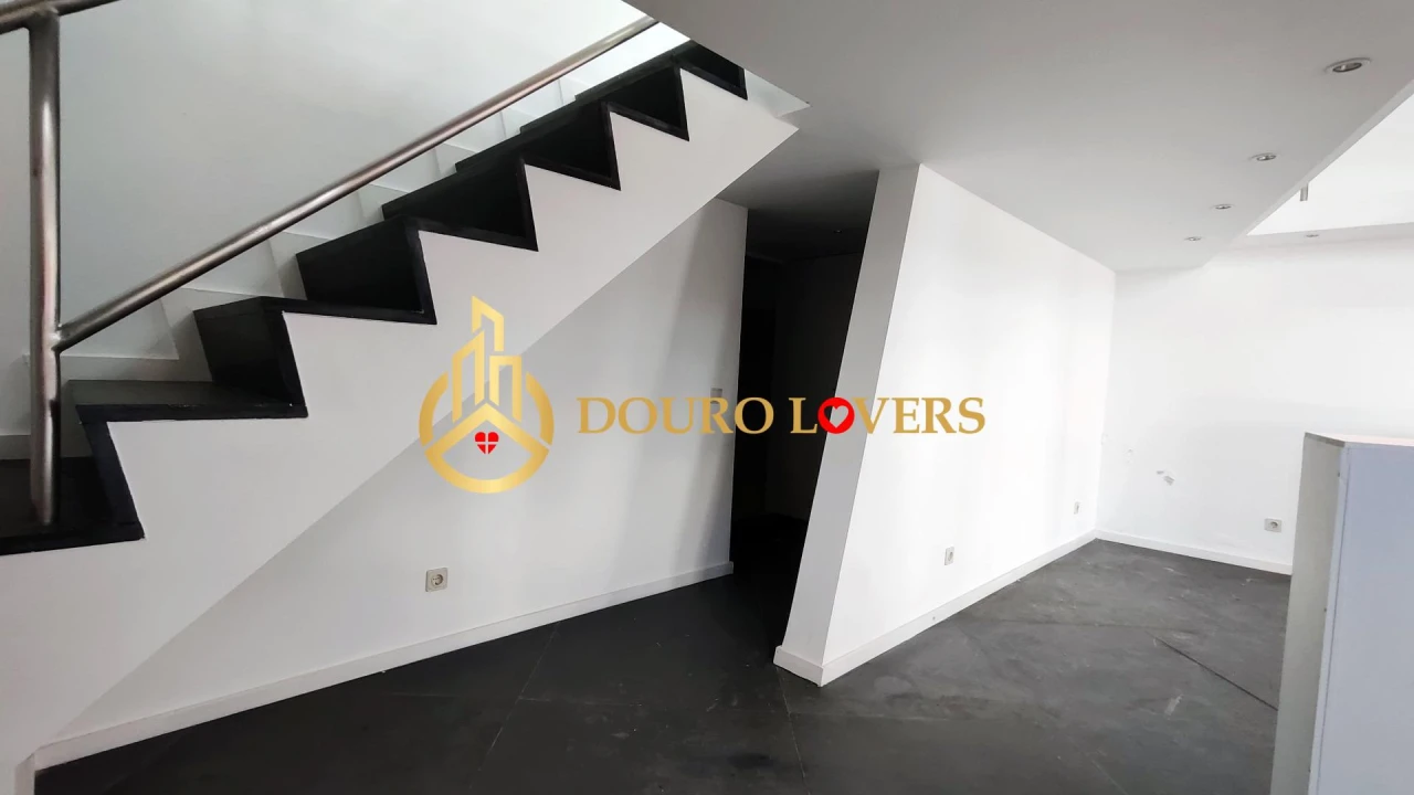 Negócio para Arrendamento em Cedofeita, Santo Ildefonso, Sé, Miragaia, São Nicolau e Vitória Foto 3