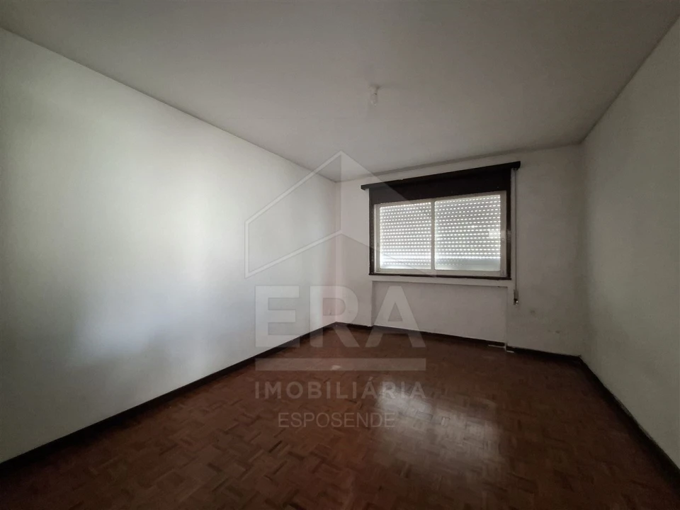 Moradia T8 para Venda em Ramalde Foto 8
