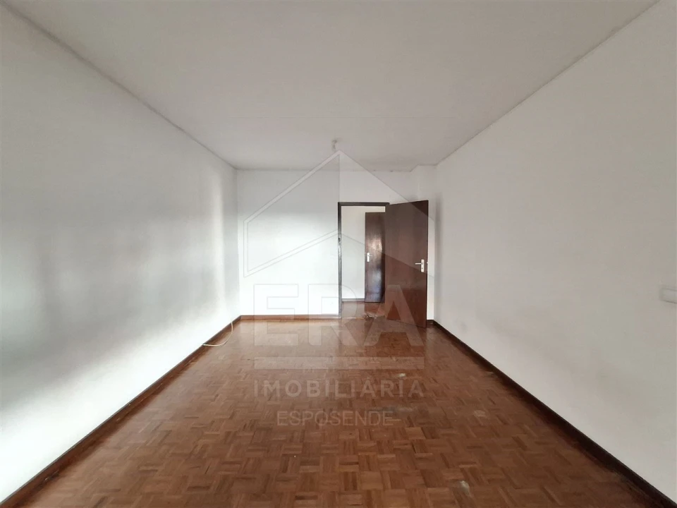 Moradia T8 para Venda em Ramalde Foto 15