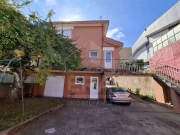 Moradia T8 para Venda em Ramalde
