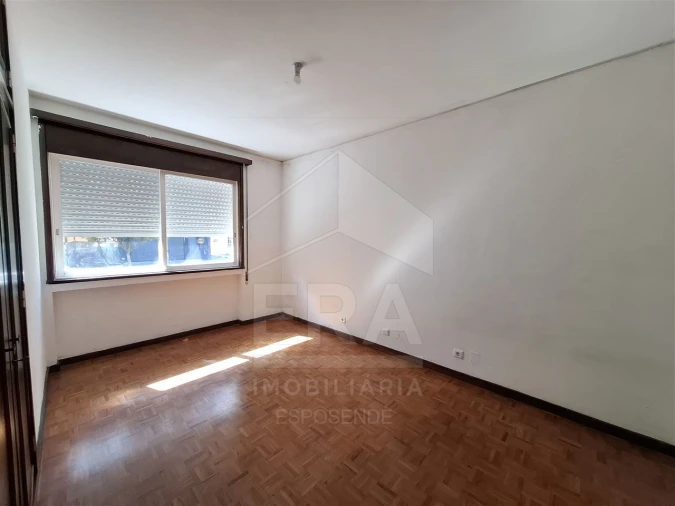 Moradia T8 para Venda em Ramalde Foto 12