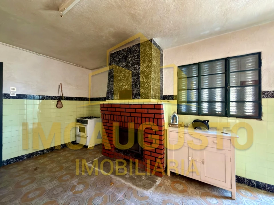 Moradia T4 para Venda em Ruvina, Ruivós e Vale das Éguas Foto 4