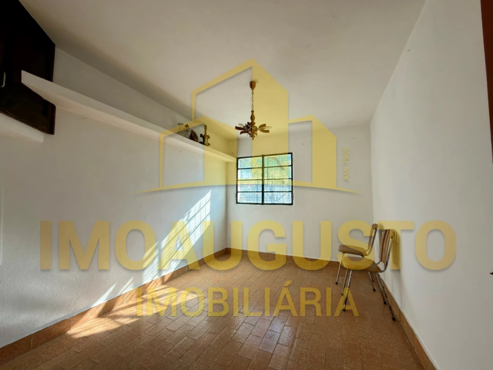 Moradia T4 para Venda em Ruvina, Ruivós e Vale das Éguas Foto 6