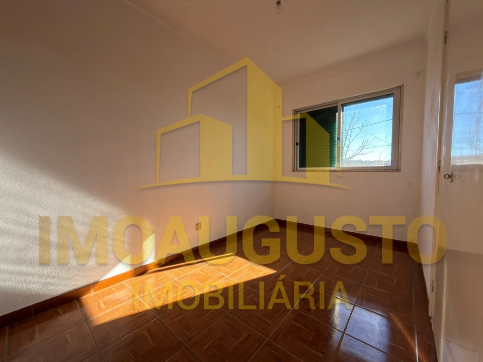 Moradia T4 para Venda em Ruvina, Ruivós e Vale das Éguas Foto 12