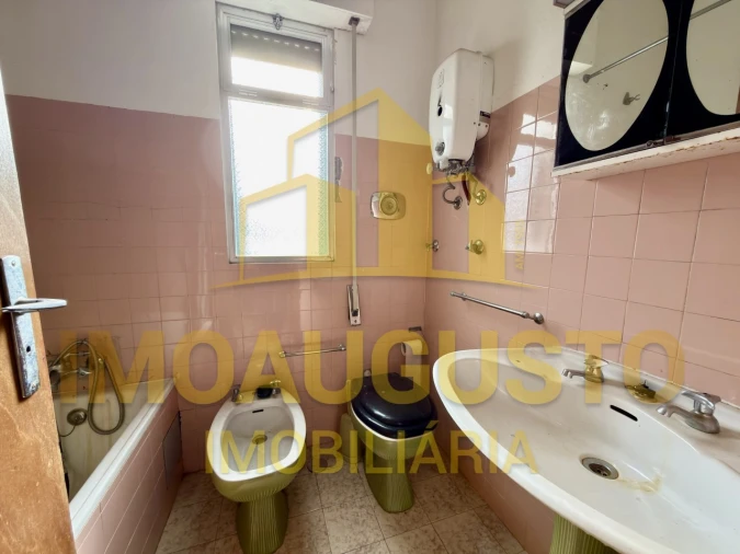 Moradia T4 para Venda em Ruvina, Ruivós e Vale das Éguas Foto 9