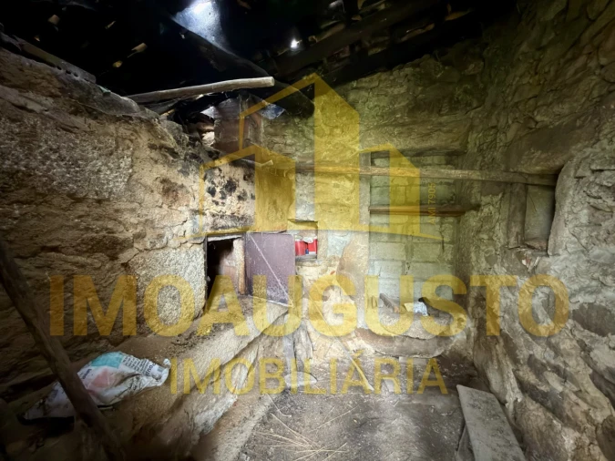 Moradia T4 para Venda em Ruvina, Ruivós e Vale das Éguas Foto 24