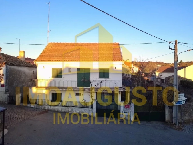 Moradia T4 para Venda em Ruvina, Ruivós e Vale das Éguas