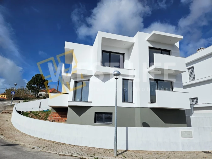 Moradia T3 para Venda em Ericeira Foto 13