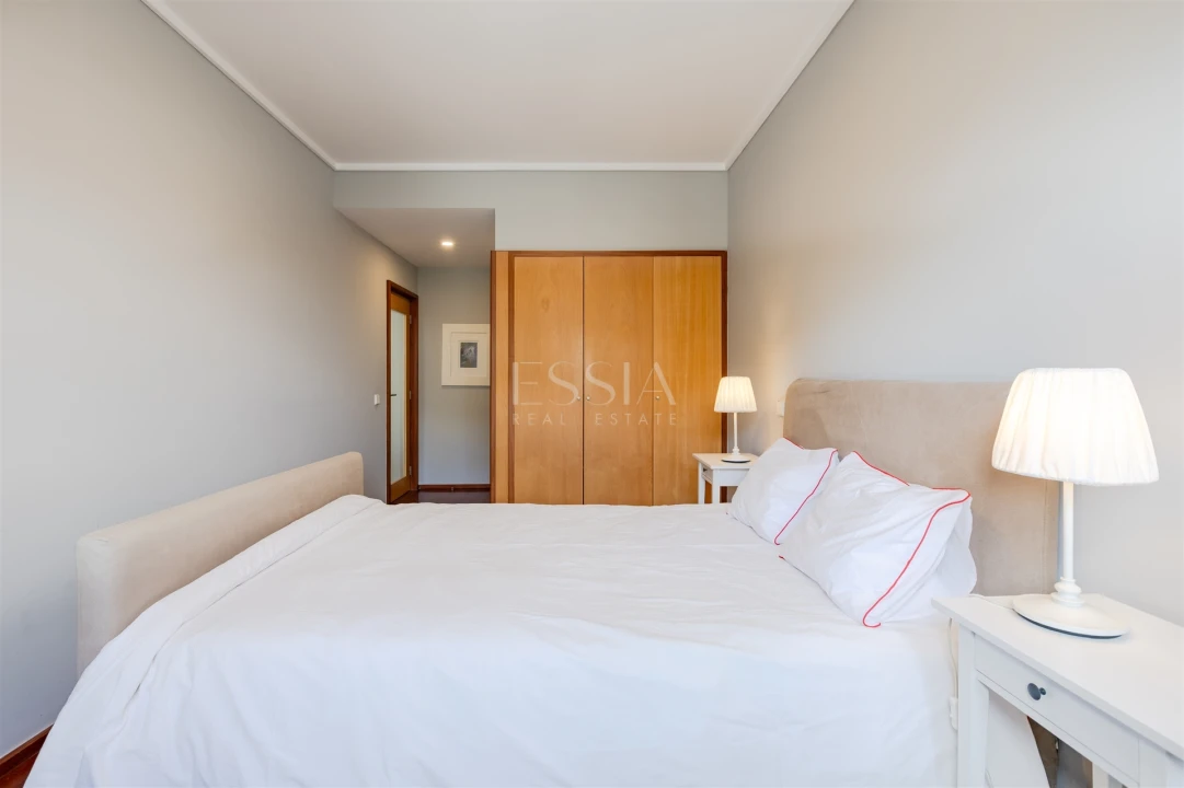 Apartamento T1 para Arrendamento em Aldoar, Foz do Douro e Nevogilde Foto 23