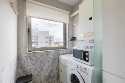Apartamento T1 para Arrendamento em Aldoar, Foz do Douro e Nevogilde