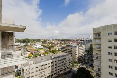 Apartamento T1 para Arrendamento em Aldoar, Foz do Douro e Nevogilde