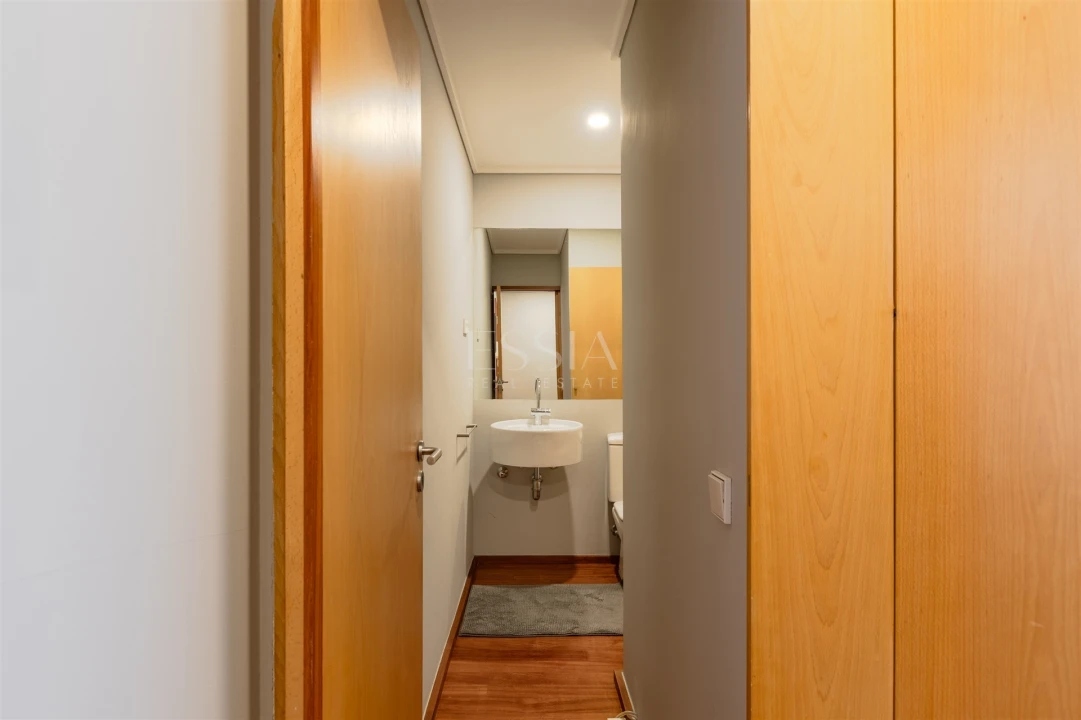 Apartamento T1 para Arrendamento em Aldoar, Foz do Douro e Nevogilde Foto 20
