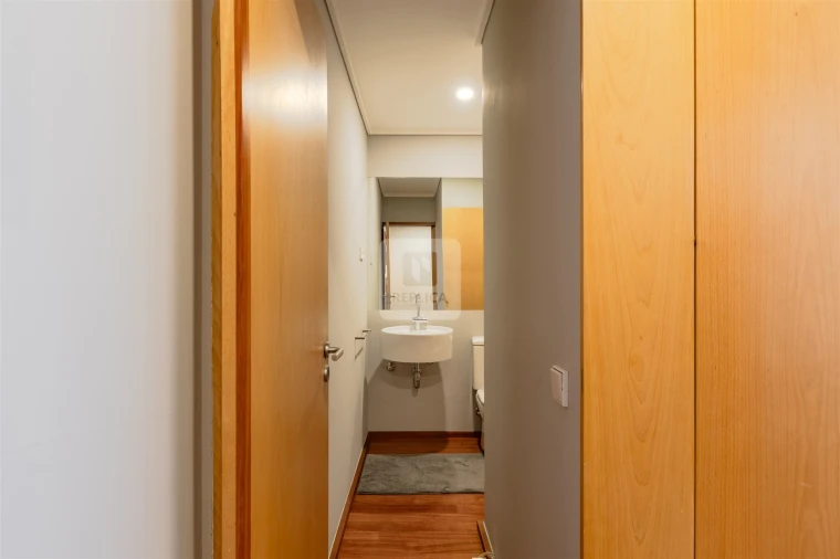 Apartamento T1 para Arrendamento em Aldoar, Foz do Douro e Nevogilde Foto 25