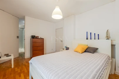 Apartamento T5 para Venda em Aldoar, Foz do Douro e Nevogilde