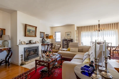 Apartamento T5 para Venda em Aldoar, Foz do Douro e Nevogilde
