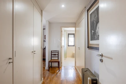 Apartamento T5 para Venda em Aldoar, Foz do Douro e Nevogilde
