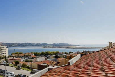 Apartamento T5 para Venda em Aldoar, Foz do Douro e Nevogilde