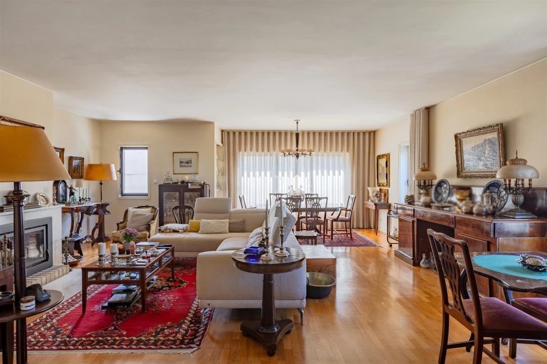 Apartamento T5 para Venda em Aldoar, Foz do Douro e Nevogilde Foto 2