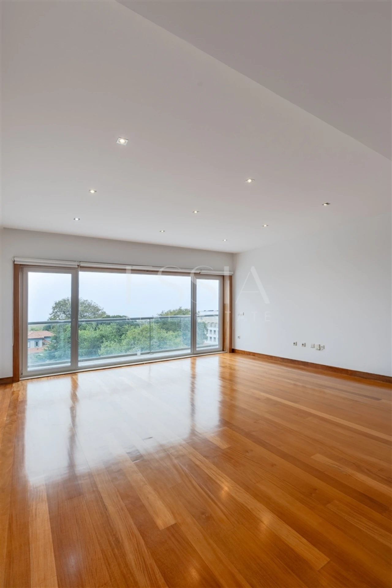 Apartamento T3 para Venda em Arcozelo Foto 4