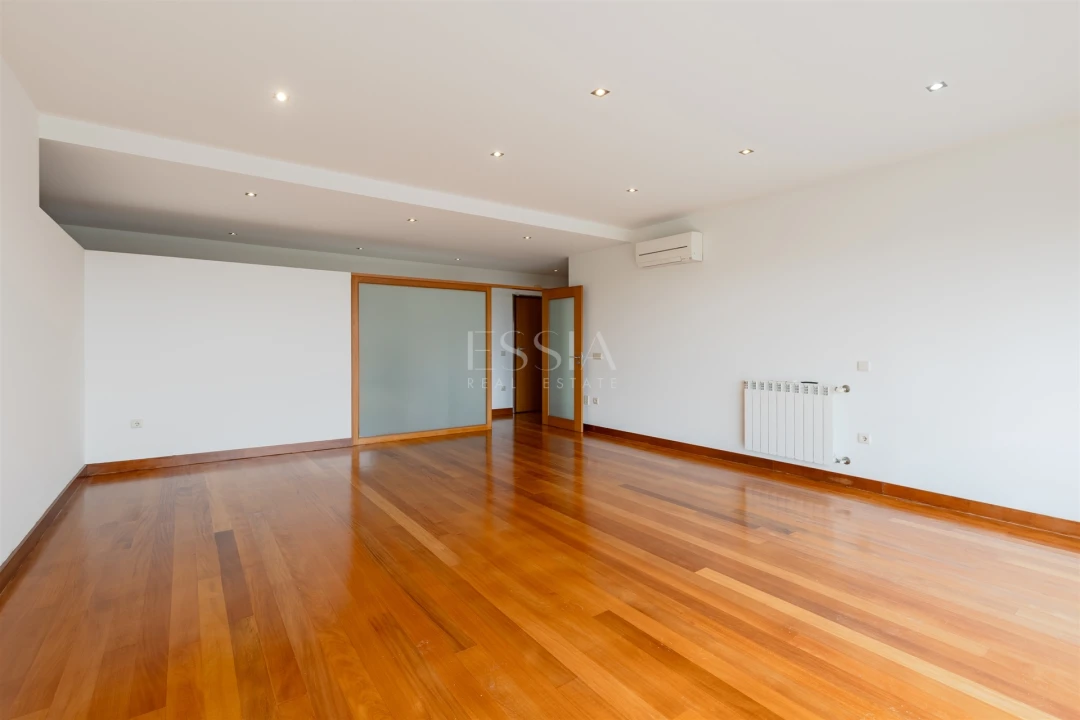 Apartamento T3 para Venda em Arcozelo Foto 7