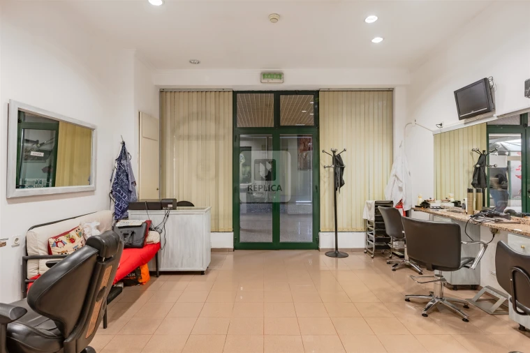 Loja para Venda em Matosinhos e Leça da Palmeira Foto 13