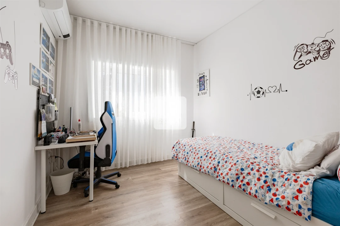 Moradia T4 para Venda em Aguas Santas Foto 32