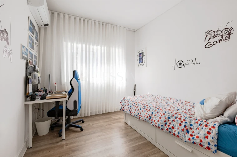 Moradia T4 para Venda em Aguas Santas Foto 38