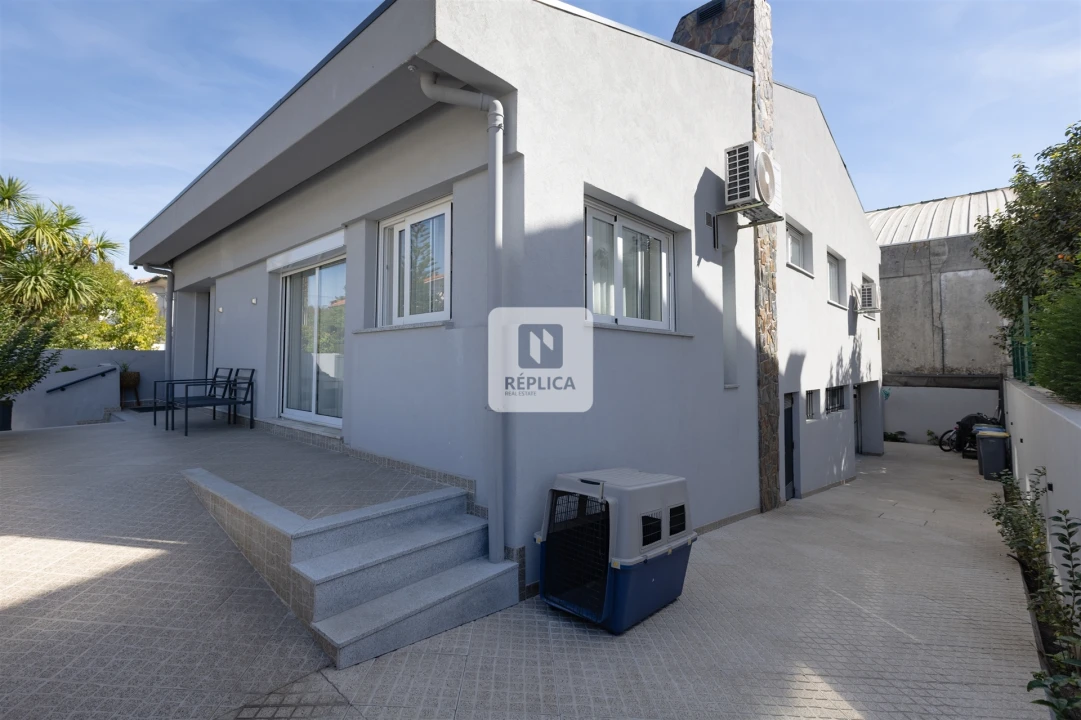 Moradia T4 para Venda em Aguas Santas Foto 37