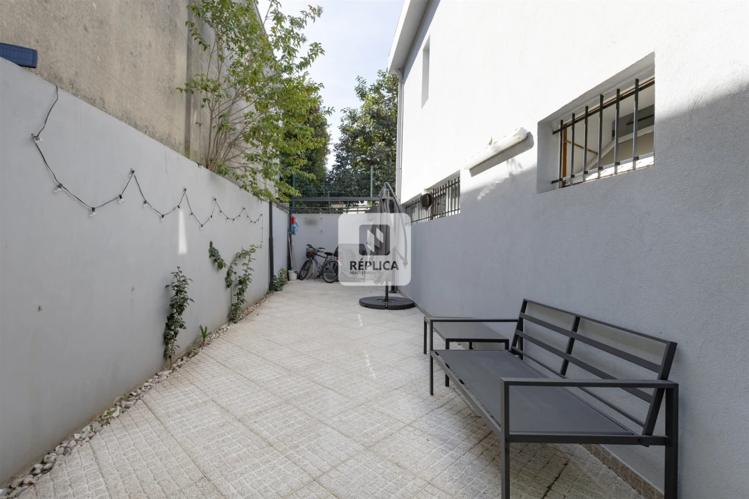 Moradia T4 para Venda em Aguas Santas Foto 42