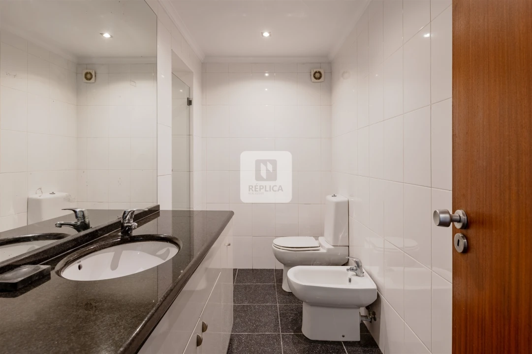 Moradia T3 para Arrendamento em Cedofeita, Santo Ildefonso, Sé, Miragaia, São Nicolau e Vitória Foto 33