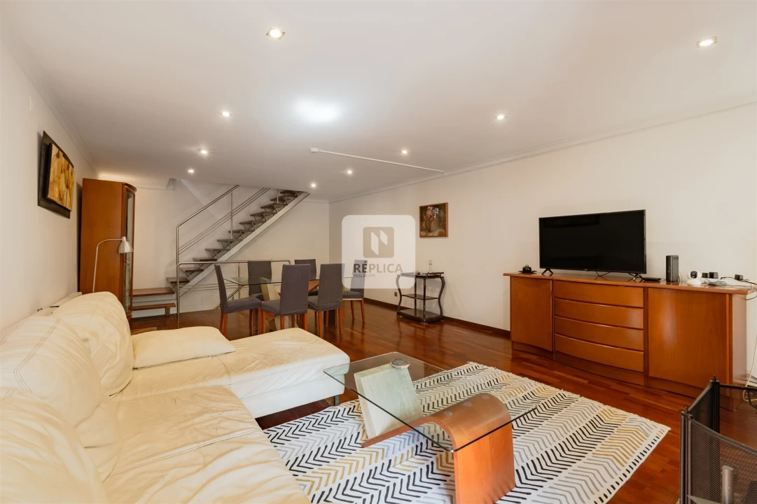 Moradia T3 para Arrendamento em Cedofeita, Santo Ildefonso, Sé, Miragaia, São Nicolau e Vitória Foto 6