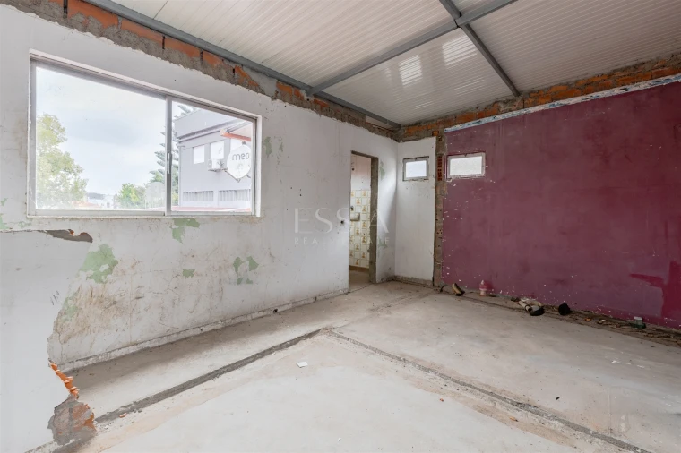 Armazém para Venda em Oliveira do Douro Foto 9