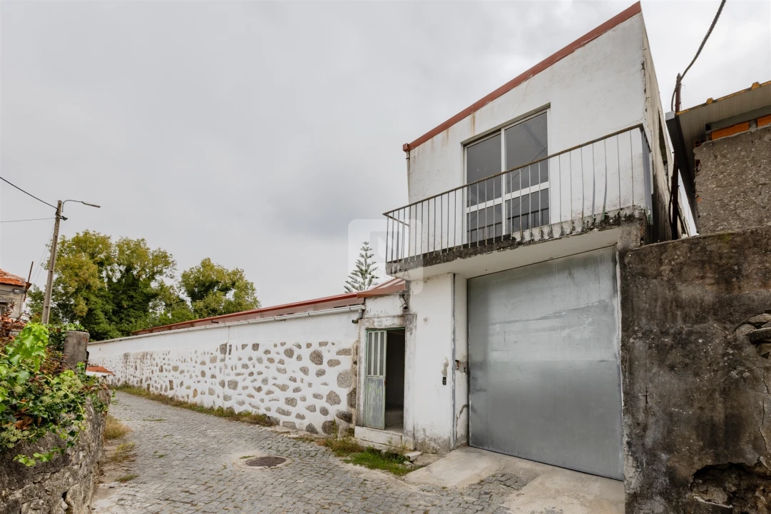 Armazém para Venda em Oliveira do Douro Foto 18