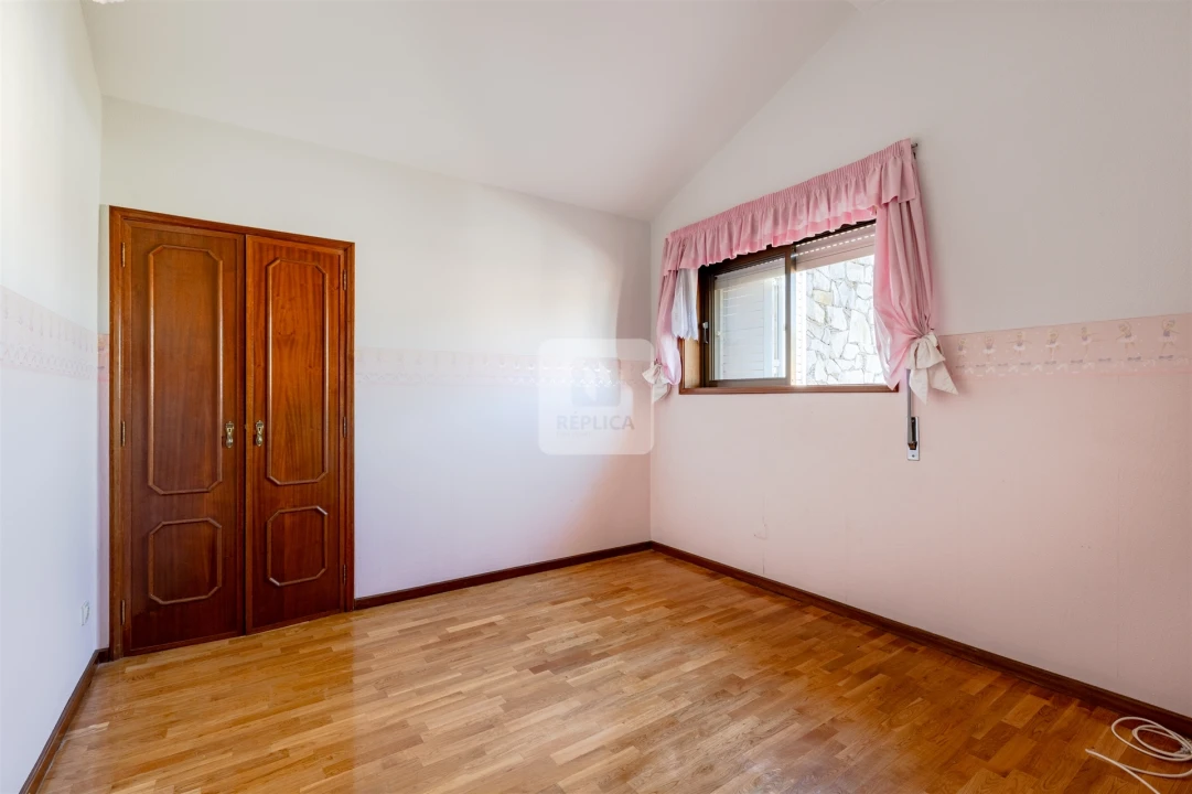 Moradia T9 para Venda em São Felix da Marinha Foto 26