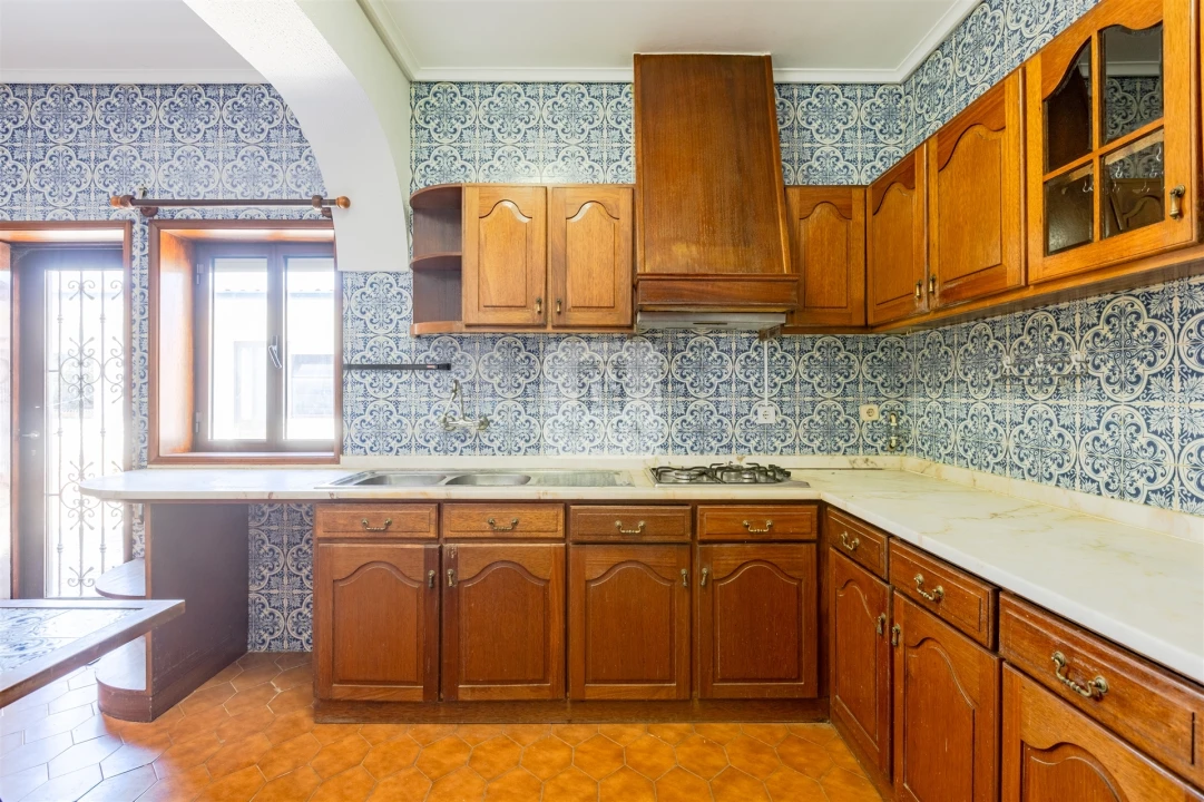 Moradia T9 para Venda em São Felix da Marinha Foto 5