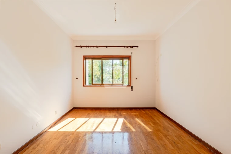 Moradia T9 para Venda em São Felix da Marinha Foto 21