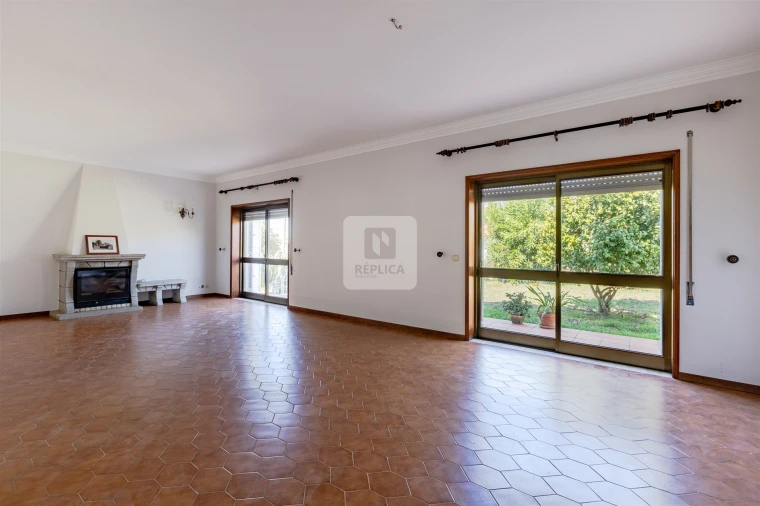 Moradia T9 para Venda em São Felix da Marinha Foto 2