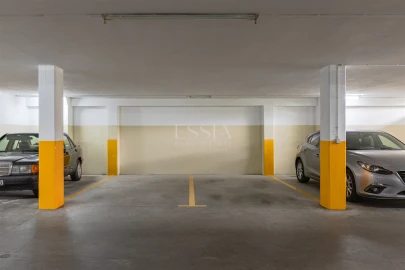 Apartamento T3 para Venda em Lordelo do Ouro e Massarelos