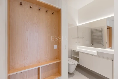 Apartamento T3 para Venda em Lordelo do Ouro e Massarelos