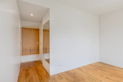 Apartamento T3 para Venda em Lordelo do Ouro e Massarelos