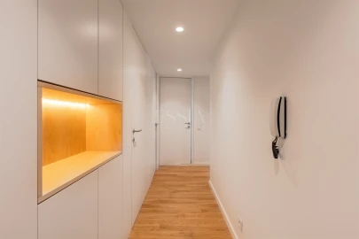 Apartamento T3 para Venda em Lordelo do Ouro e Massarelos