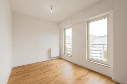Apartamento T3 para Venda em Lordelo do Ouro e Massarelos