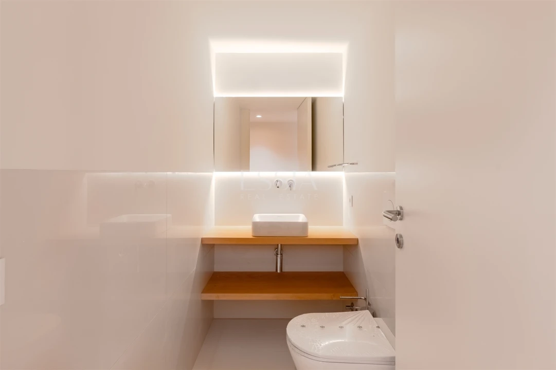 Apartamento T3 para Venda em Lordelo do Ouro e Massarelos Foto 15