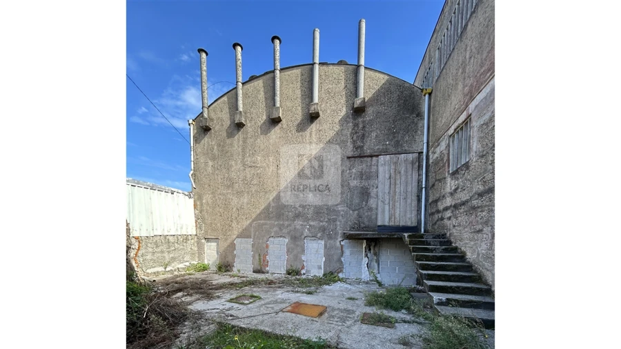 Moradia T0 para Venda em Milheiros Foto 4