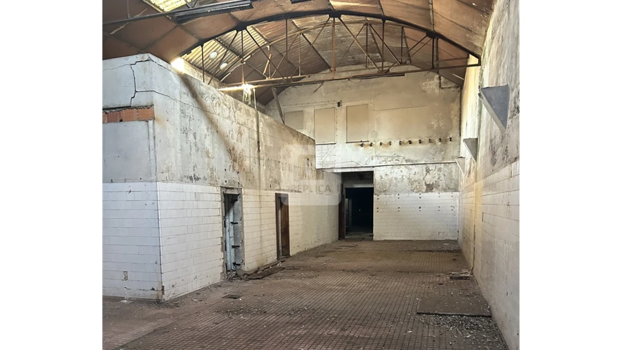 Moradia T0 para Venda em Milheiros Foto 9