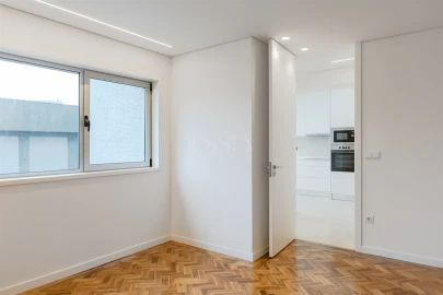 Apartamento T4 para Venda em Cedofeita, Santo Ildefonso, Sé, Miragaia, São Nicolau e Vitória