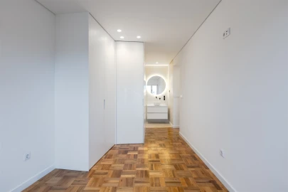 Apartamento T4 para Venda em Cedofeita, Santo Ildefonso, Sé, Miragaia, São Nicolau e Vitória