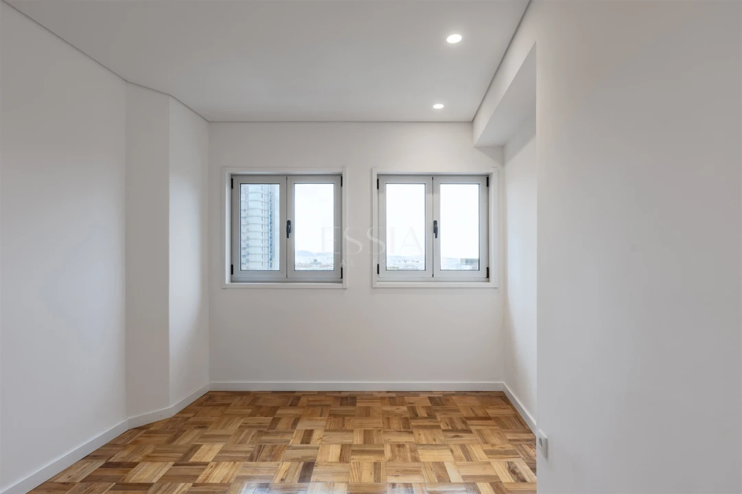 Apartamento T4 para Venda em Cedofeita, Santo Ildefonso, Sé, Miragaia, São Nicolau e Vitória Foto 20