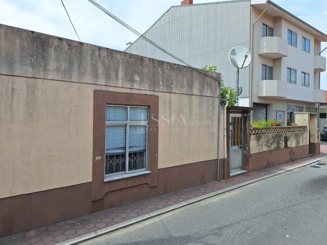 Terreno para Venda em Santa Marinha e São Pedro da Afurada Foto 1