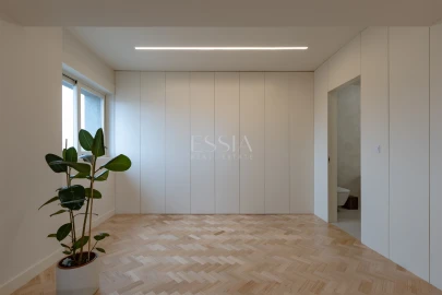 Apartamento T4 para Venda em Cedofeita, Santo Ildefonso, Sé, Miragaia, São Nicolau e Vitória